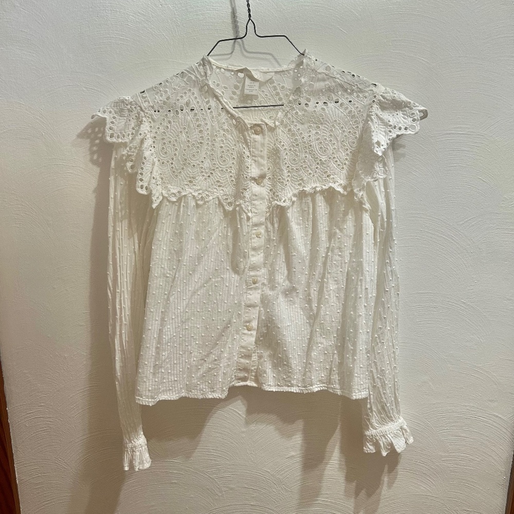 H&M 100% cotton eyelet long sleeve blouse